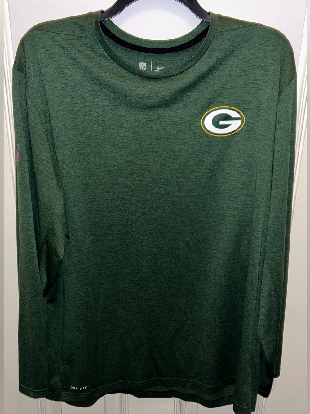 NIKE DRI-FIT GREEN BAY PACKERS MEN’S 3XL LONG-SLEEVED TOP/LIKE NEW/NO FLAWS.